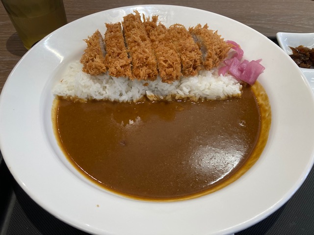 マイカレー食堂のローズかつカレー